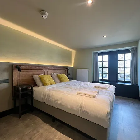Hotel Amigo 2*